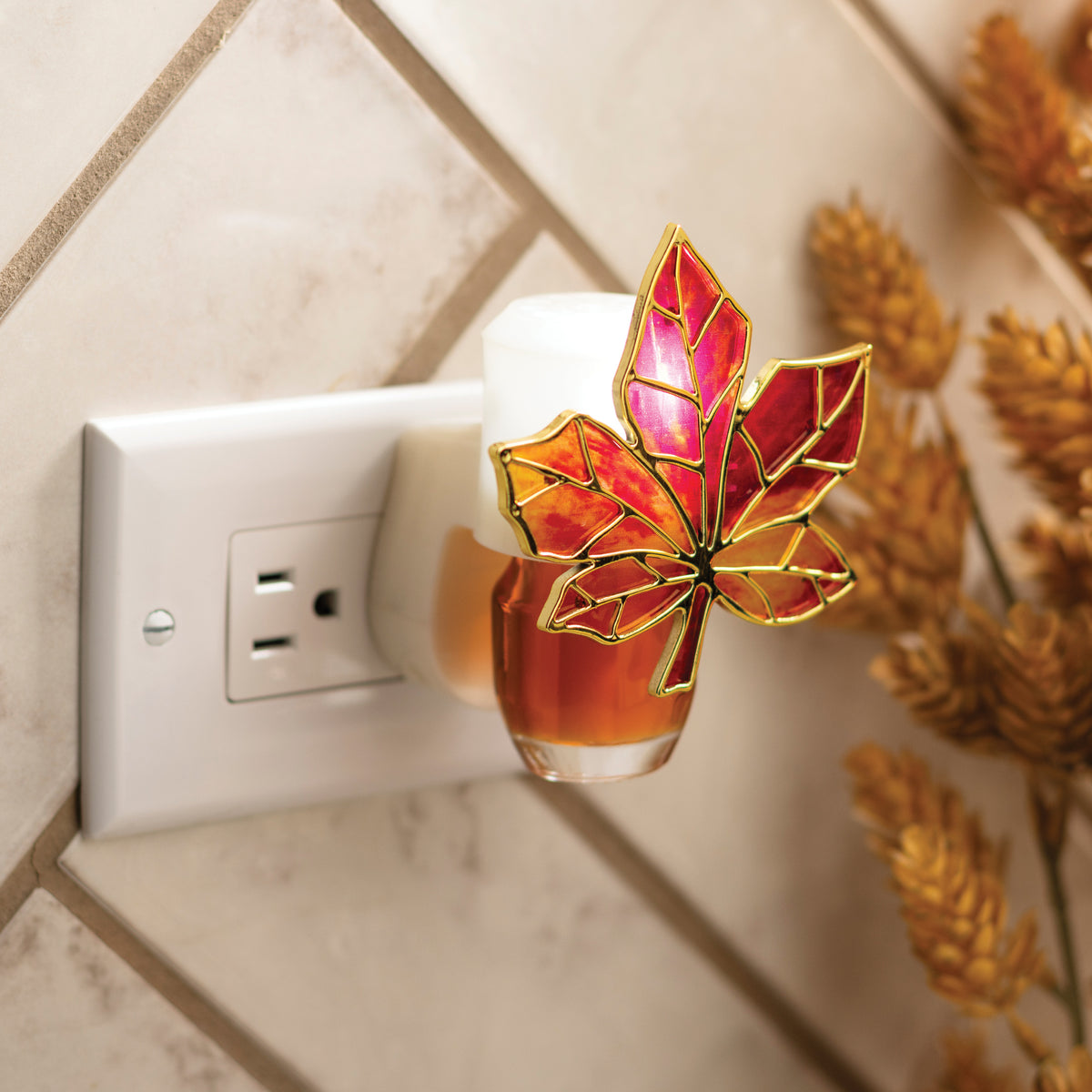 Maple Leaf WallScents Fragrance Warmer Pluggable